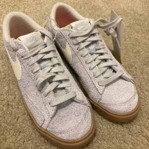 Size 6 - Nike Blazer '77 Vintage Low Football Grey Ivory Gum Women’s Shoe